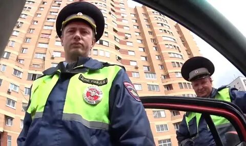 Инспектор остановил без причины