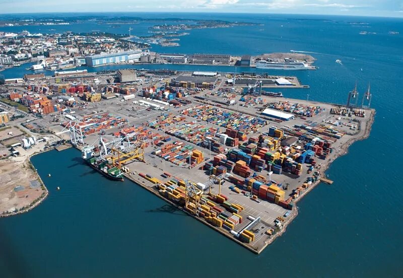 Морской порт Хельсинки. Порт Вуосаари Хельсинки. Хельсинки морской порт терминал. Порт Раахе Финляндия.