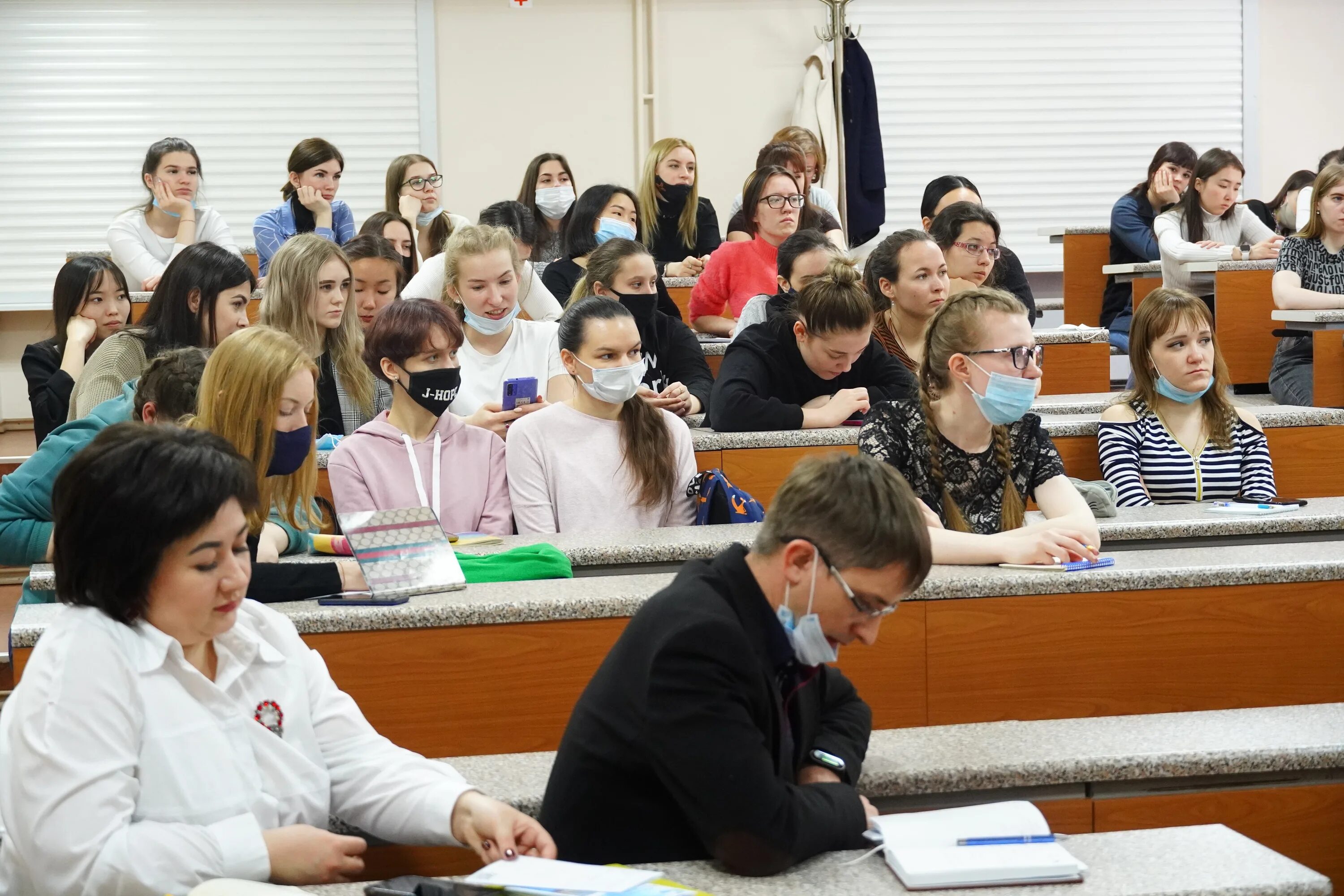 игу иркутск фото. научная библиотека игу в иркутске. иркутский университет химический факультет. н игу. иркутский государственный университет иркутск.