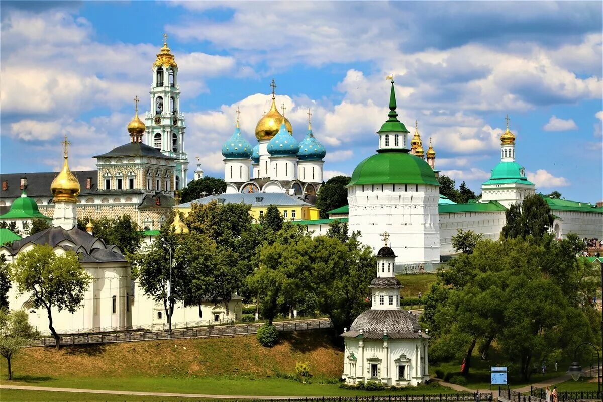 Какие достопримечательности есть в сергиевом посаде