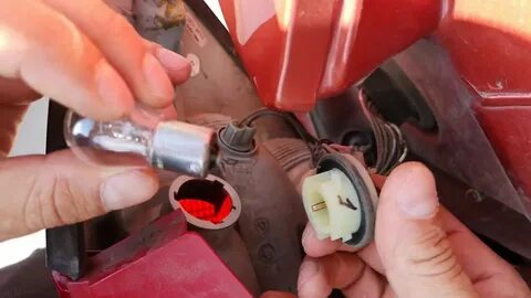 Шкода фабия лампочка габарита