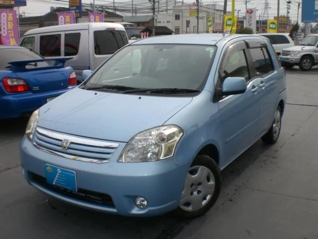 Тойота раум год выпуска. Toyota raum 2010. Toyota raum 1999. Тойота раум 2004. Раум 1999.