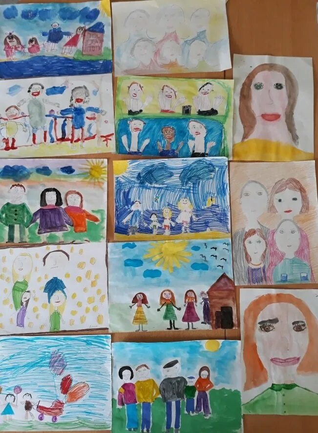 Семья глазами. Выставка рисунков. Рисунок моя семья. Рисование с детьми на тему семья. Выставка детских рисунков моя семья.