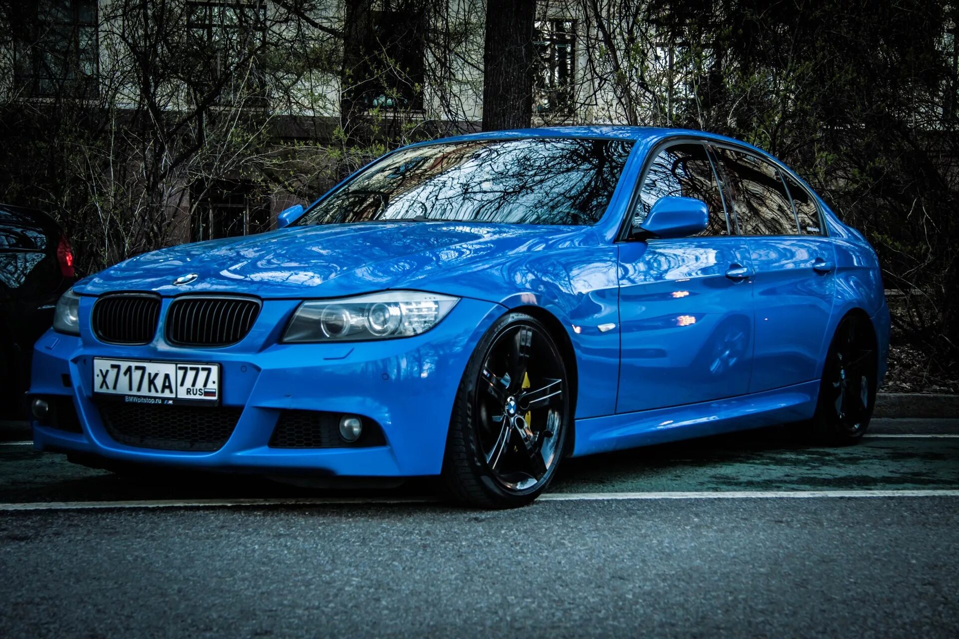 Бмв 3 90. БМВ 3 е90. BMW e90 Blue. БМВ 5 е90. БМВ м5 e90.