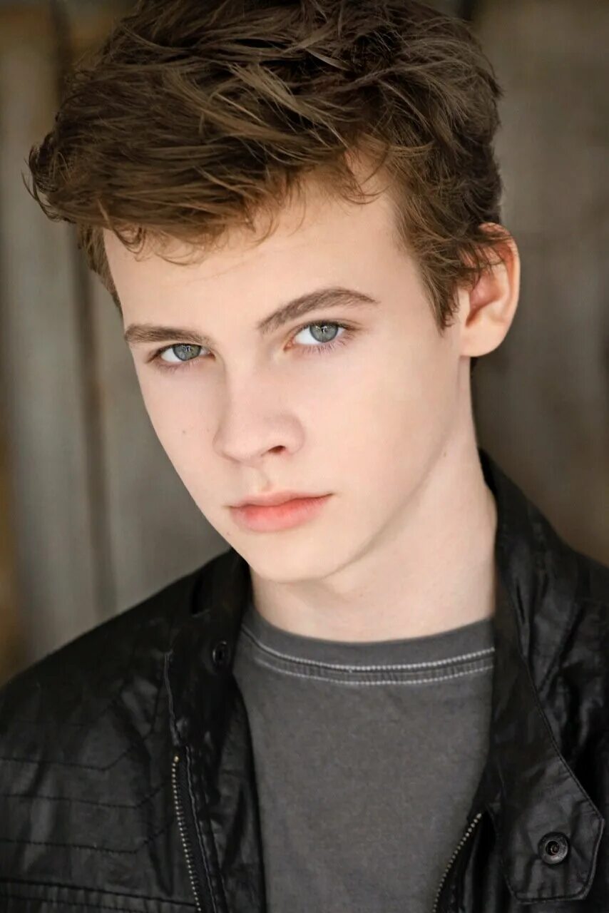 джей джей уоррен торс. джей джей уоррен. джей. джей джей уоррен. джей чэттауэй.