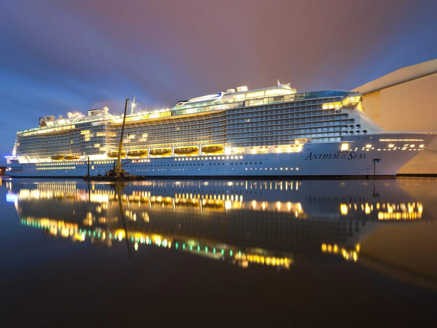 Лайнер это. Круизный лайнер Anthem of the Seas. Самый большой круизный лайнер в мире 2020. Круизный лайнер Royal Caribbean Allure in the Seas. Корабль Odyssey of the Seas.