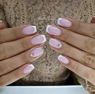 Интернетте жүгіріп жүрген кеуделі қыз