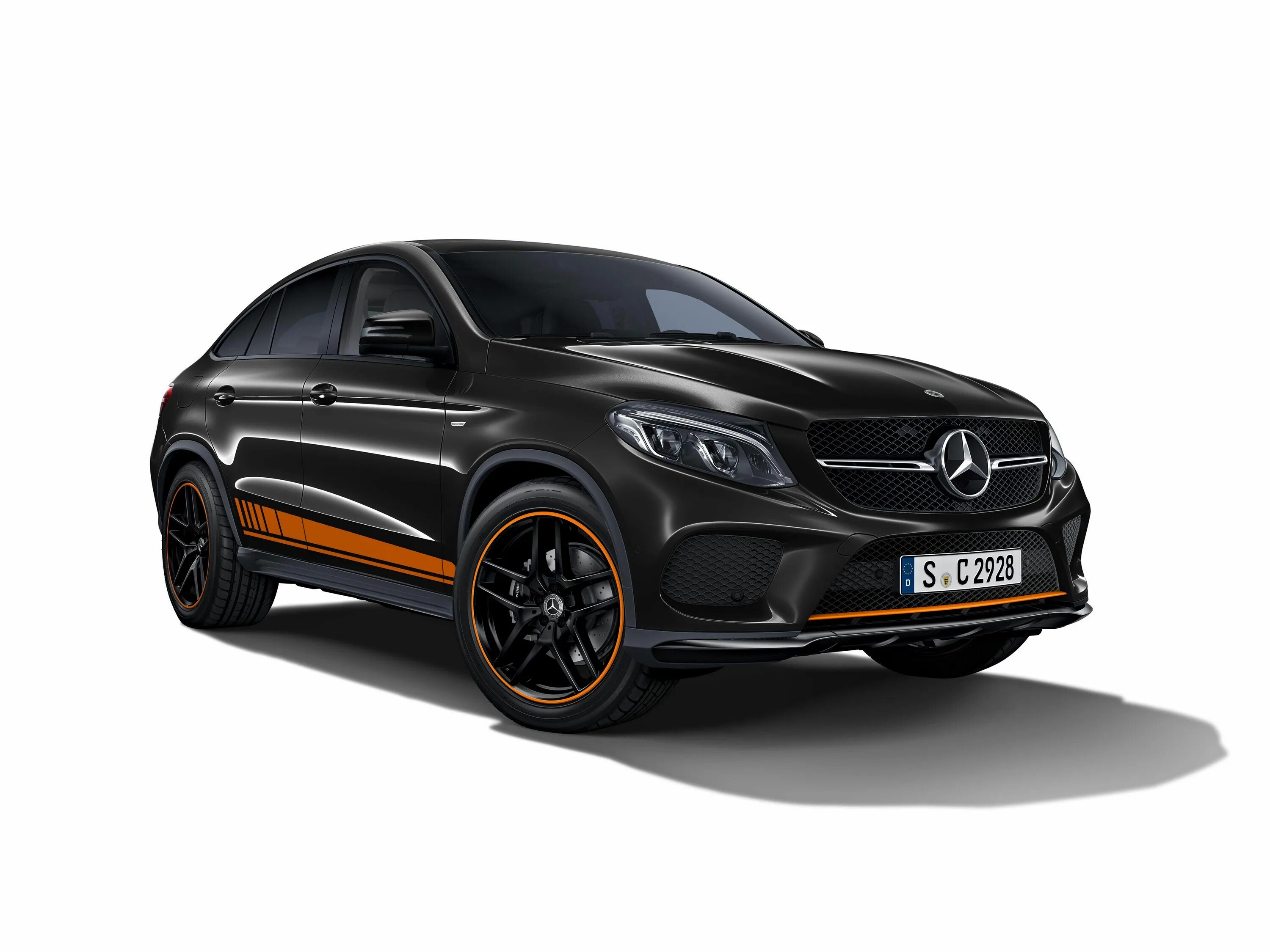 Gle b. Мерседес gle 43 coupe. Мерседес бенц gle. Мерседес gle coupe. Mercedes gl 350d 4matic.