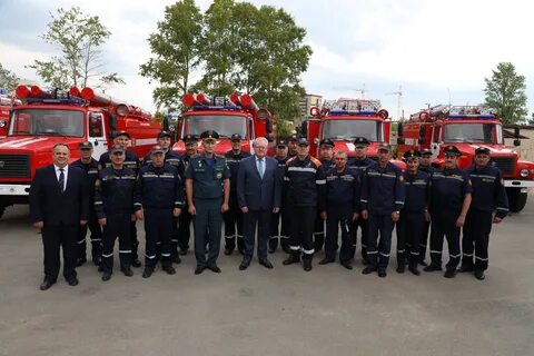Пожарный выдавать