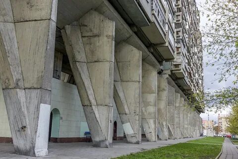Дом на ножках в москве