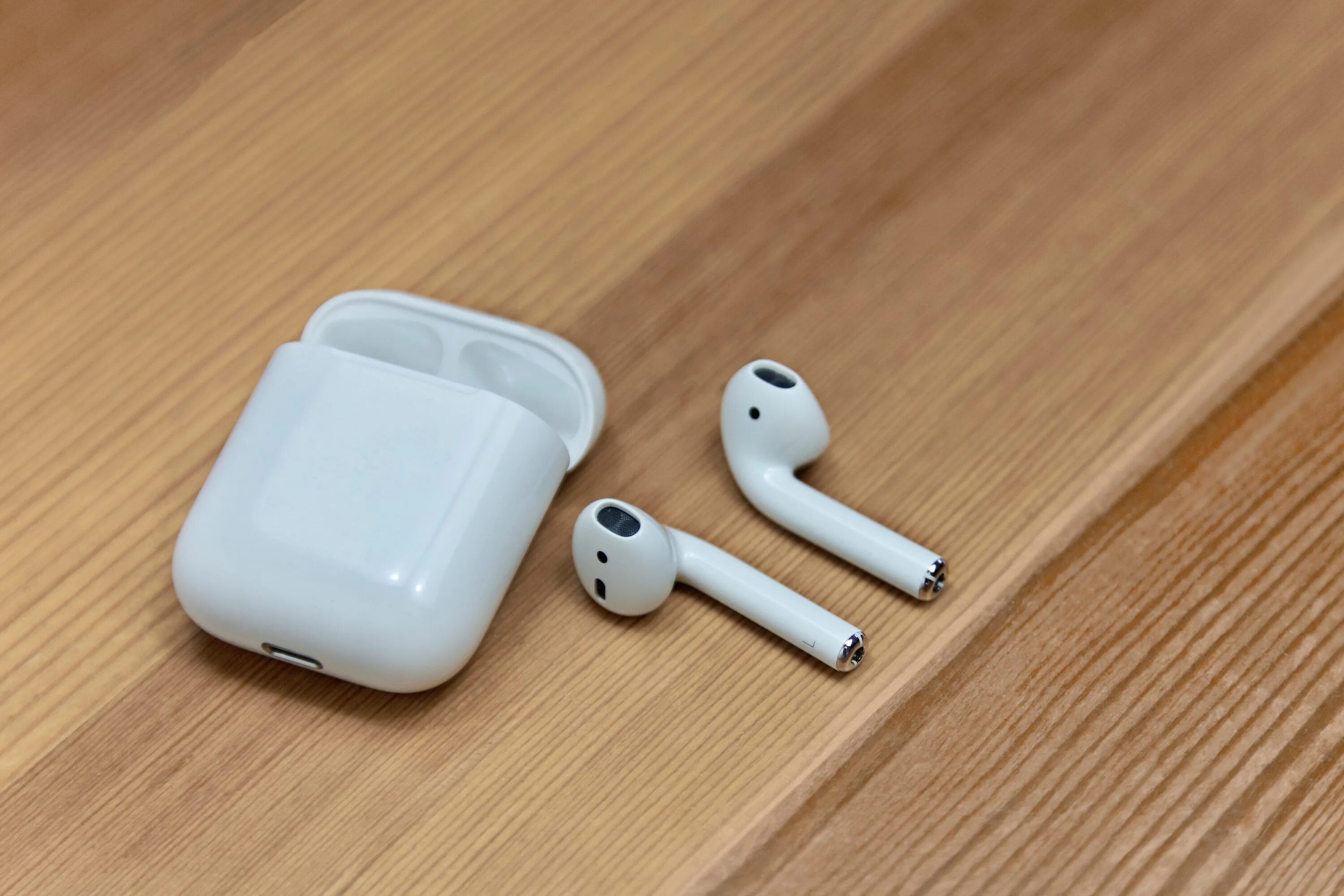 Наушники airpods 5. Аирподсы 3. Apple AIRPODS 2. Apple AIRPODS 1. Аирподс 1 оригинал.