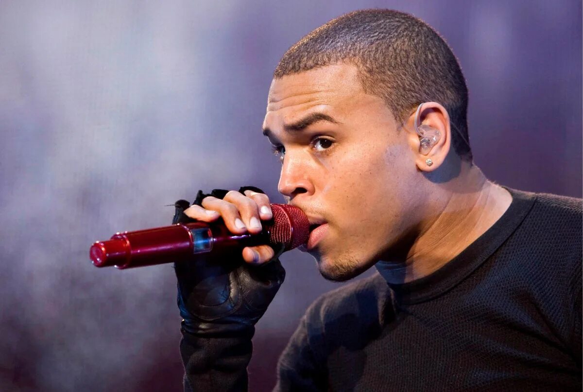 Chris brown клип 2019. Browns песни. Browns песни. Christopher maurice brown. Chris brown undecided.
