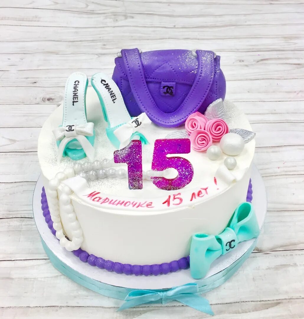 Торт на др девочке 13. Торт на 15 лет девочке. тортик для девочки 15 лет. торт для девочки 15млет. торт на 15 лет девушке.