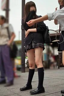 JK 美 脚 太 腿 生 足 エ ロ 画 像 01.