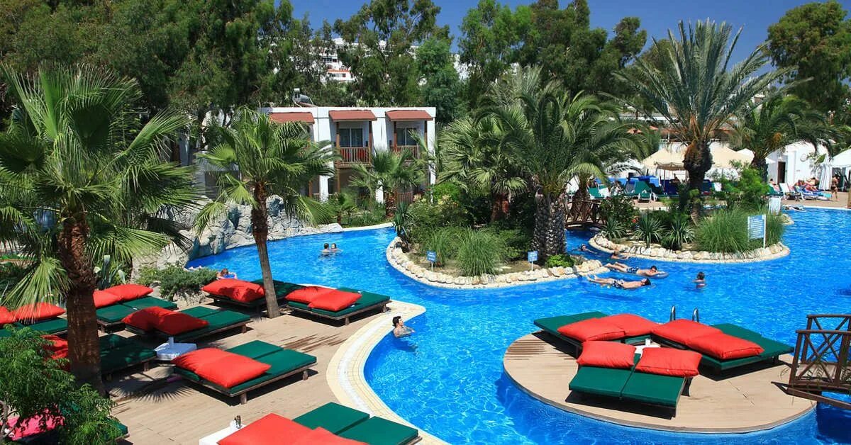 Отель very chic hotel bodrum. Very chic hotel 5 бодрум. Otium senses very chic hotel 5*. Вери чик отель бодрум фото. Very chic hotel 5 турция бодрум бодрум.