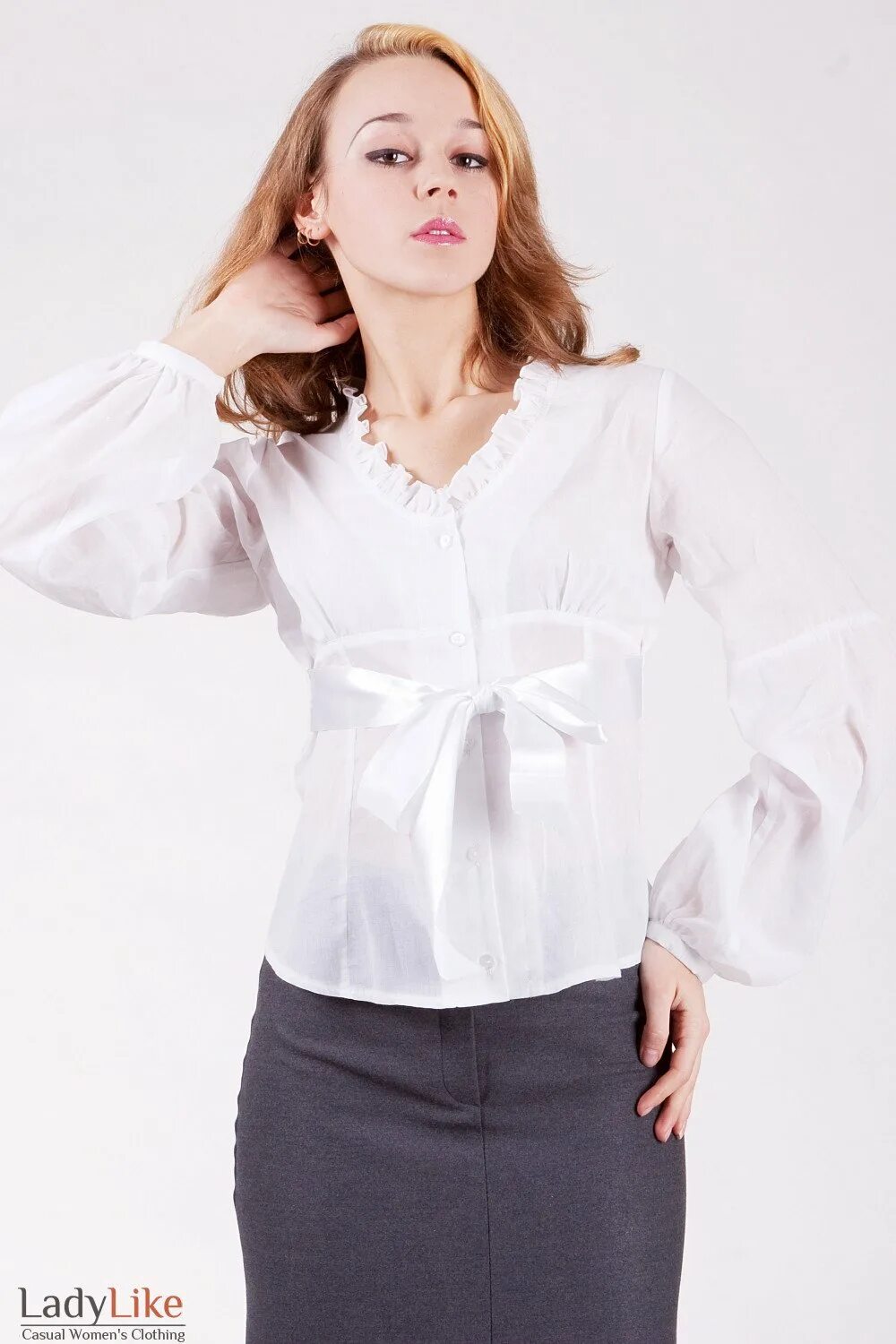 Блузка из батиста. Белая батистовая блузка. Белая блузка из Батиста. Блуза из Батиста.