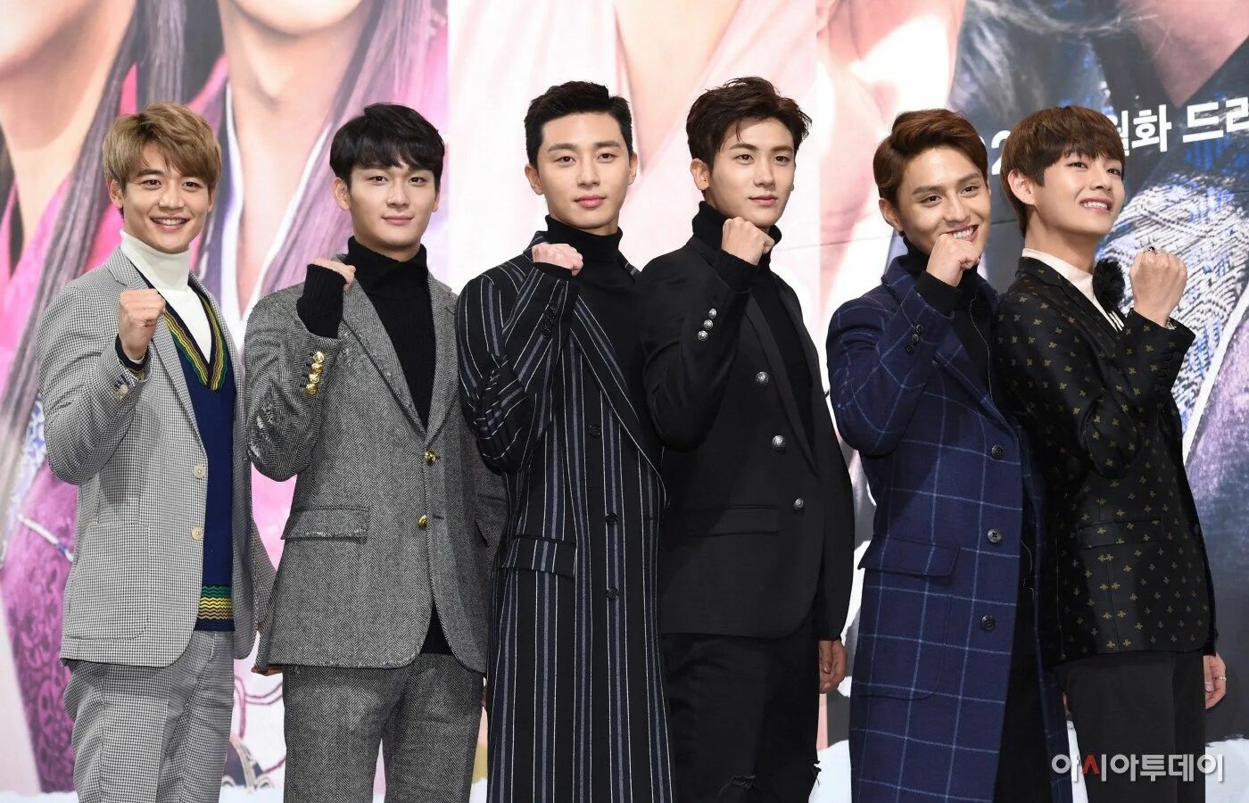 Bts v park seo joon. Отряд хваран. hwarang park seo joon. отряд хваран тэхен.