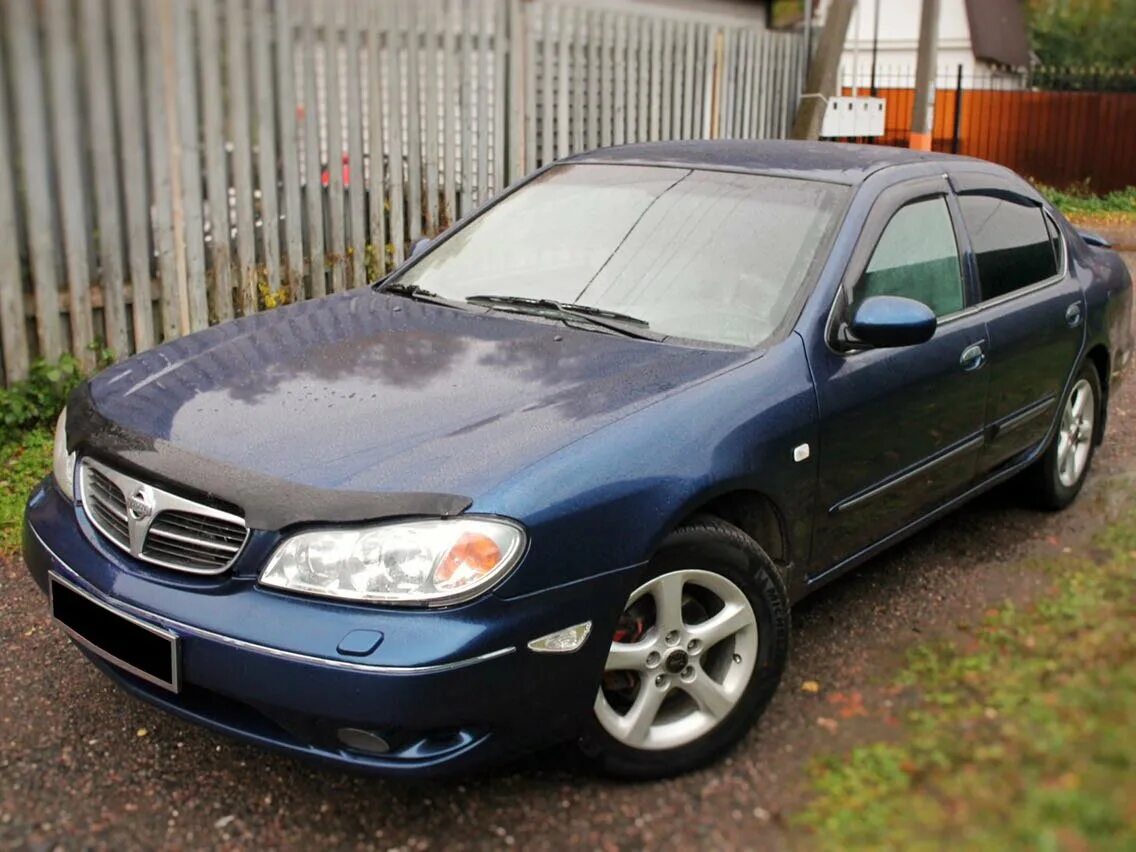 Купить ниссан максима бу. Nissan maxima a33. Nissan maxima a33 2001. Ниссан Максима 2000 а 33. Ниссан Максима а33 Золотая.