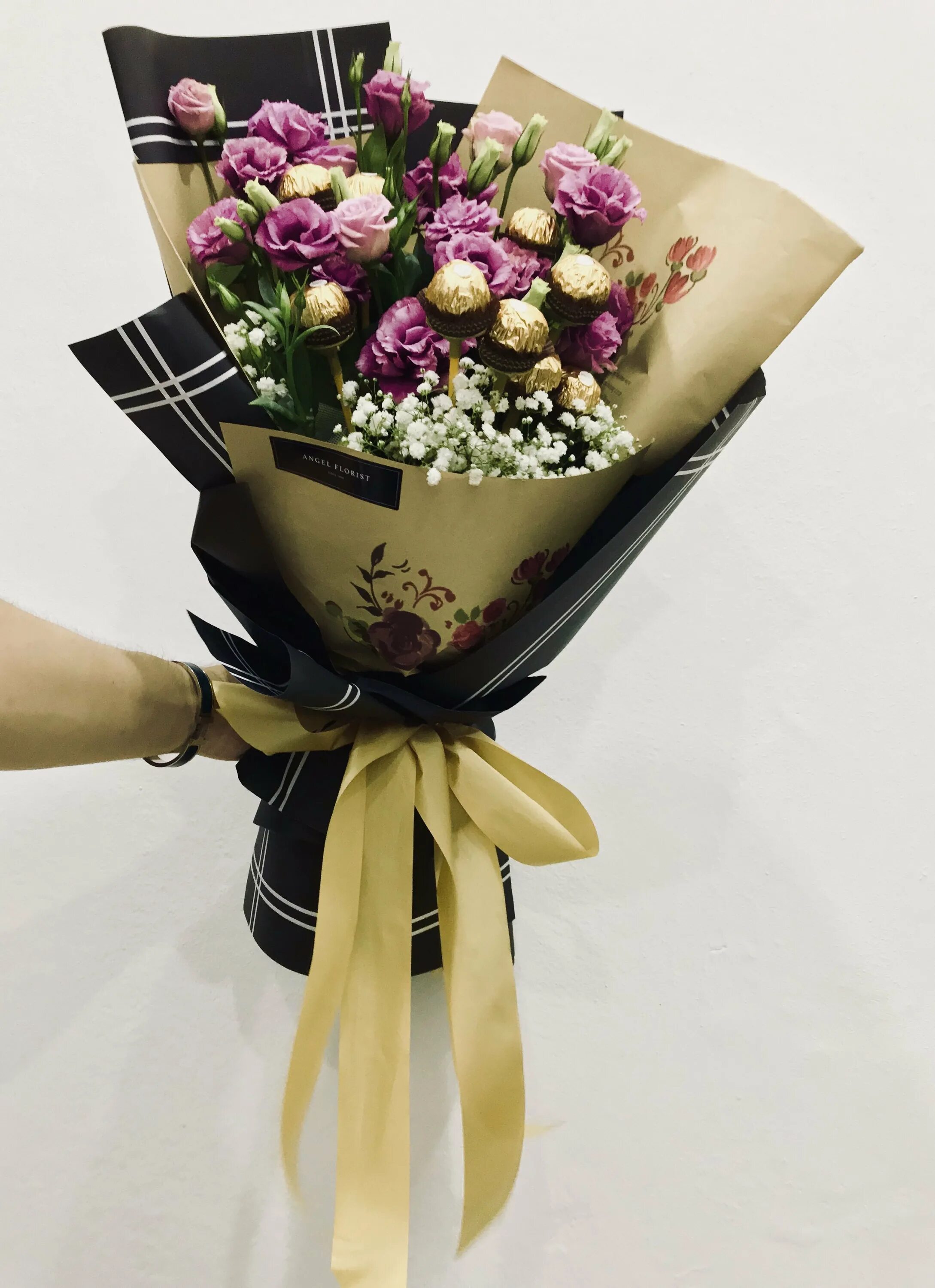 Варианты упаковки букетов. Варианты упаковки букетов. Дизайнерские букеты. Варианты упаковки букетов. Красивая упаковка букета.