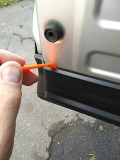 Как снять дверь рав 4