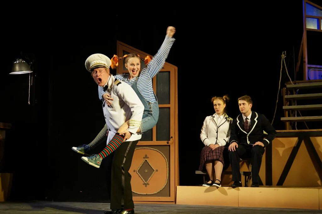 драмтеатр чайковский. тюз чайковский. драматический театр комедия. театр драмы и комедии г. питерский театр балета.