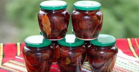 Банки со сливами