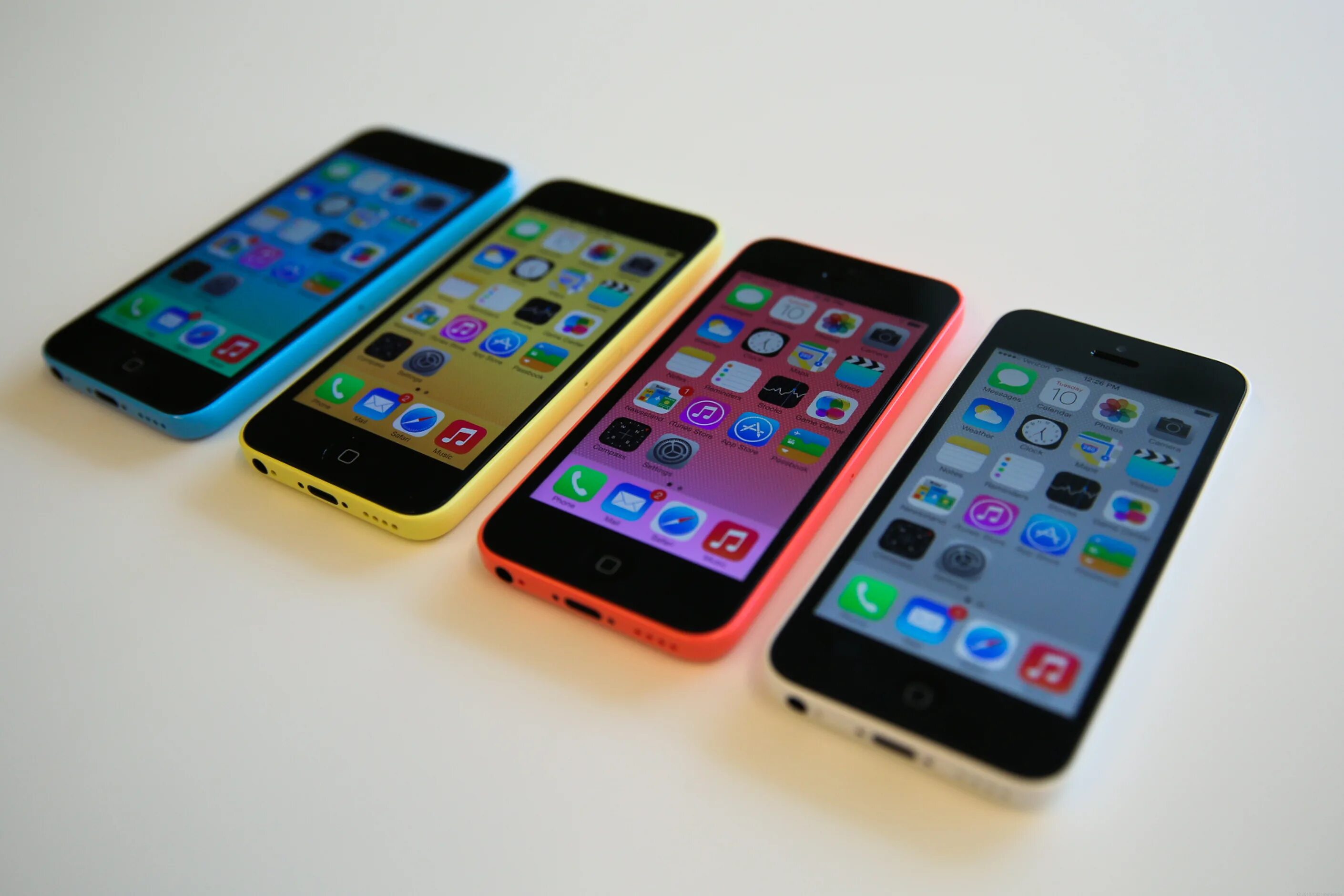 Iphone 5c. Iphone 5. Недорогие айфоны. Самый дешевый айфон 5. Iphone 14 дешево