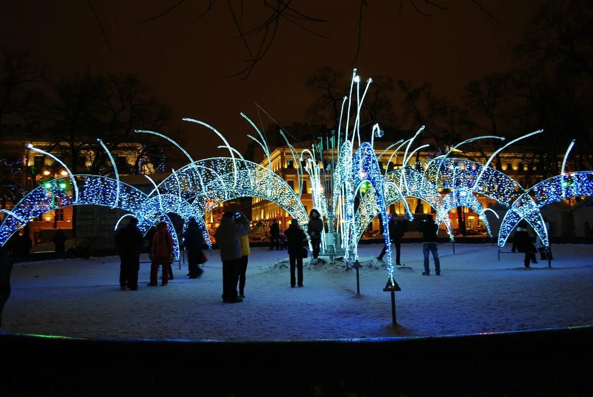 иллюминация в петербурге. московская площадь санкт-петербург снежинки. новогодние украшения площади на улице. новый год в калининском районе спб. новый год в калининском районе спб.