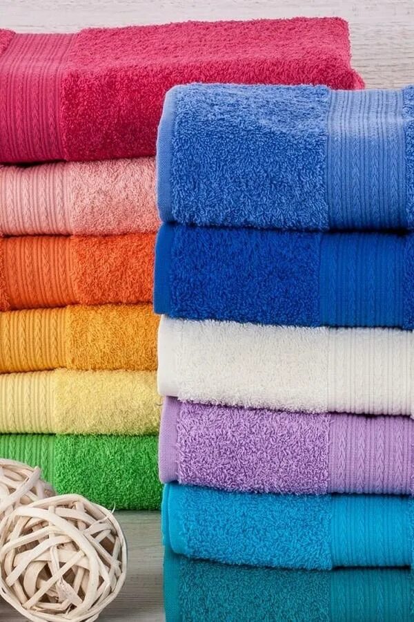 Махровые полотенца спб. Полотенце. Полотенце махровое. Текстиль полотенца. Туркменские махровые полотенца.