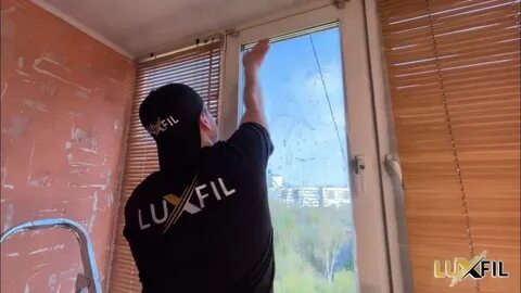 Как клеить тонировку на окна в квартире