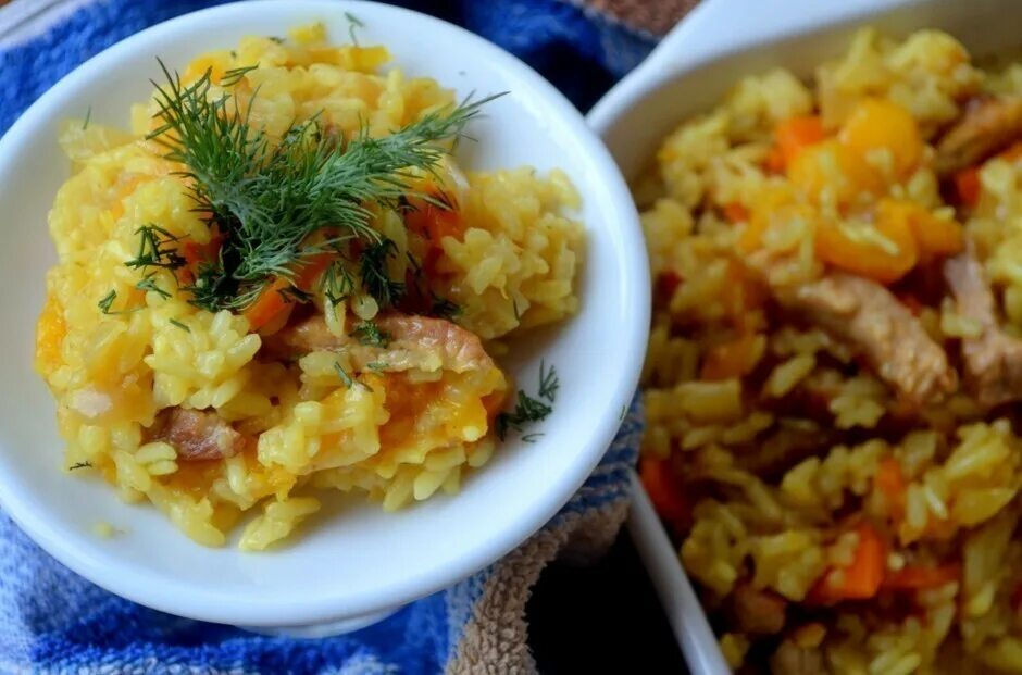 Плов с курагой рецепт. Плов урюк. плов с курагой. куркума для плова. плов с зарчавой.