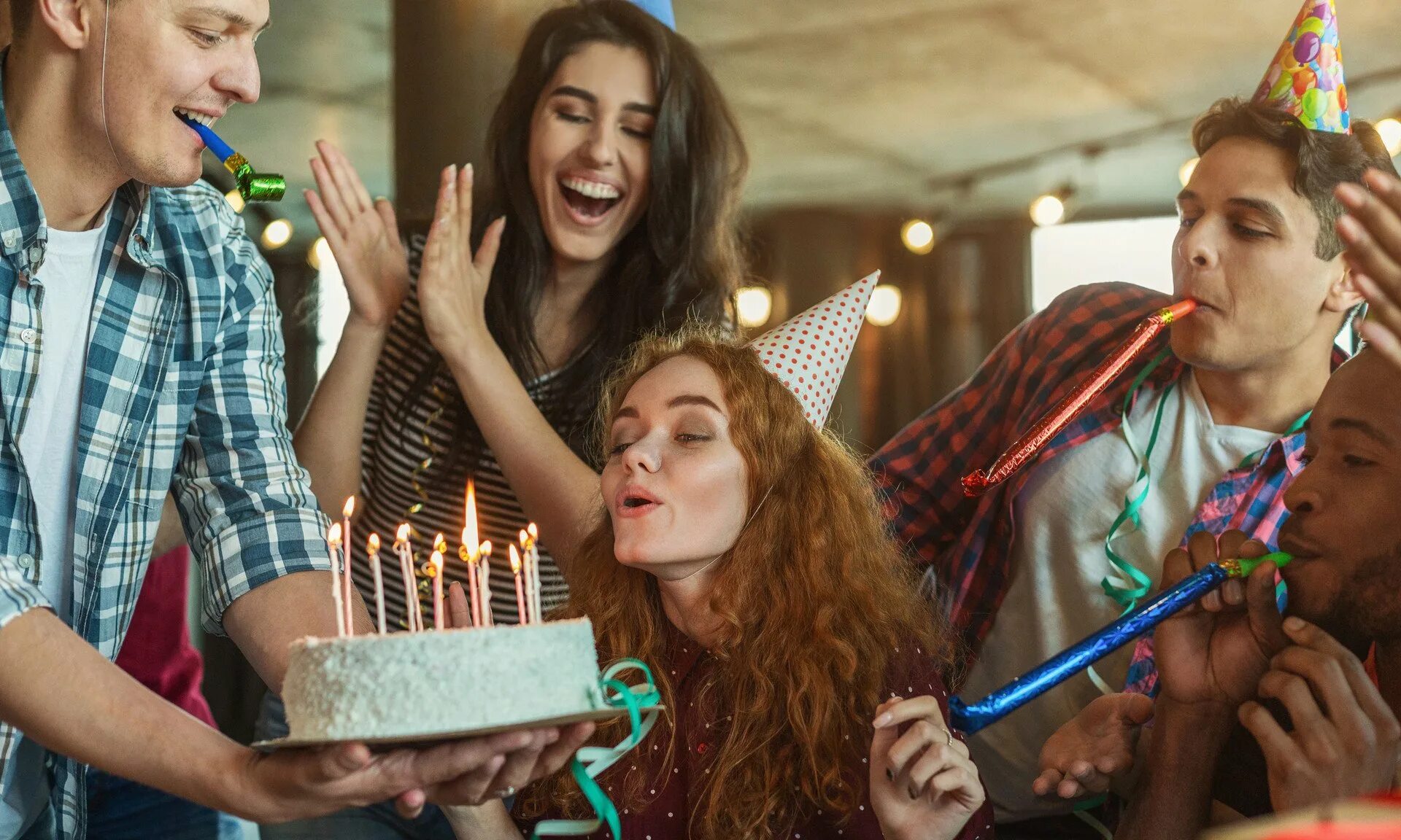 Стильная вечеринка. Веселье. Девичник. Вечеринка с коктейлями. Новогодняя вечеринка.