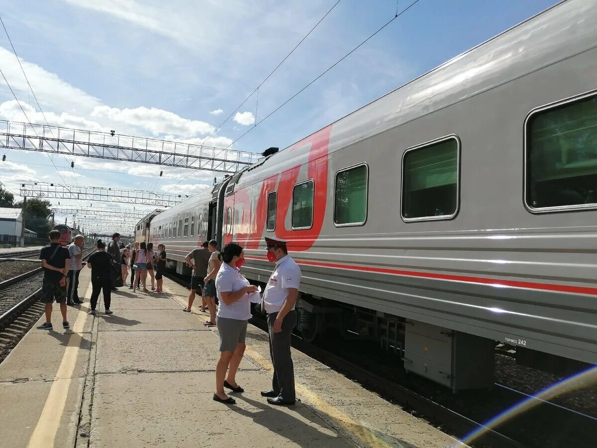 Поезд 113 Санкт-Петербург Адлер. 113 Адлер поезд. Поезд 120м Москва Саранск. Поезд 113 Москва Адлер.