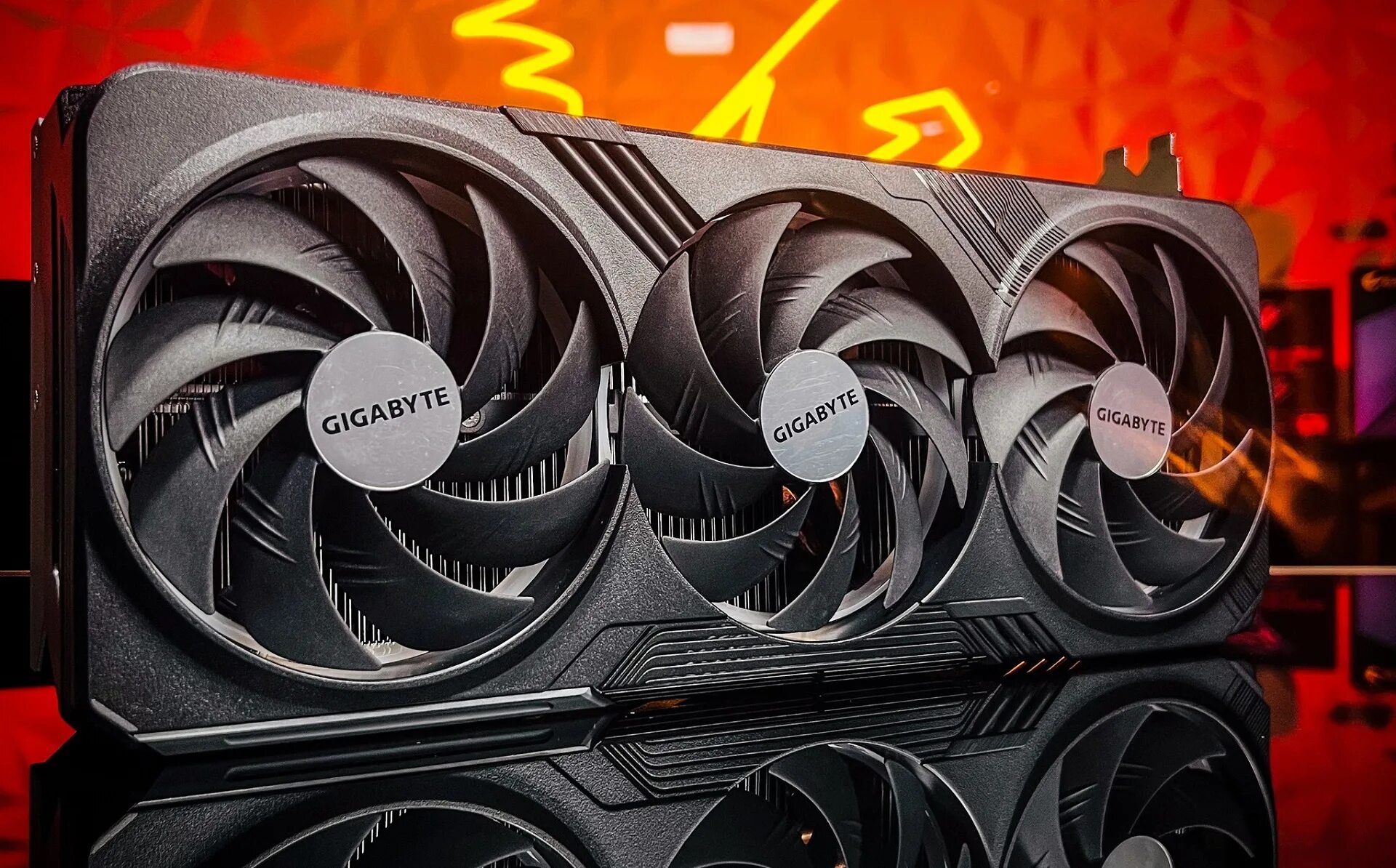 Rtx 4070 ti super gigabyte gaming oc. Видеокарта RTX 4070 ti. RTX 4090 ti Gigabyte. RTX 4070 ti Gigabyte. RTX 4070 ti.