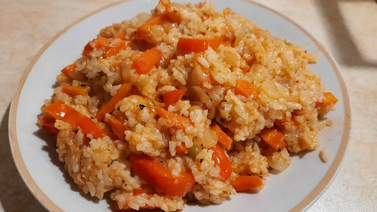 Рецепт постного риса. Приготовление постного риса в медленноварке. Рис с шампиньонами и овощами. Гарнир из нута и риса. Рис с овощами на гарнир.