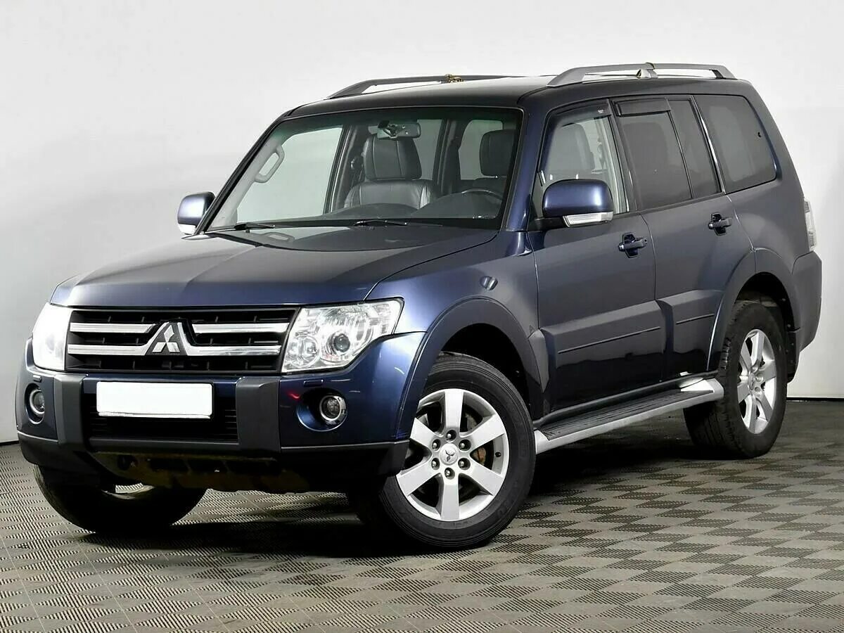 Мицубиси паджеро бу купить в россии. Mitsubishi Pajero 4 2008. Mitsubishi Pajero 2008. Митсубиси Паджеро 3 2008. Мицубиси Паджеро 2012.