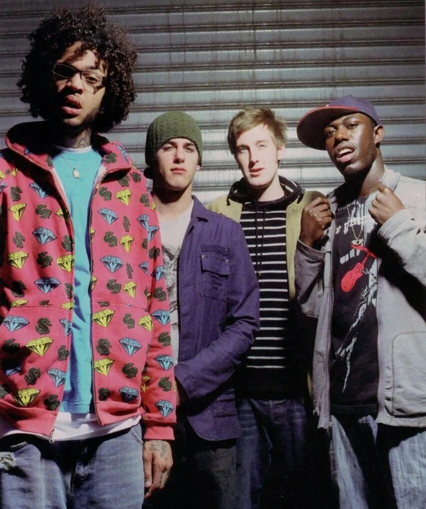 Glass heroes. Gym class Heroes. Группа Gym class Heroes. Gym class Heroes исполнитель. Gym class Heroes 2023.