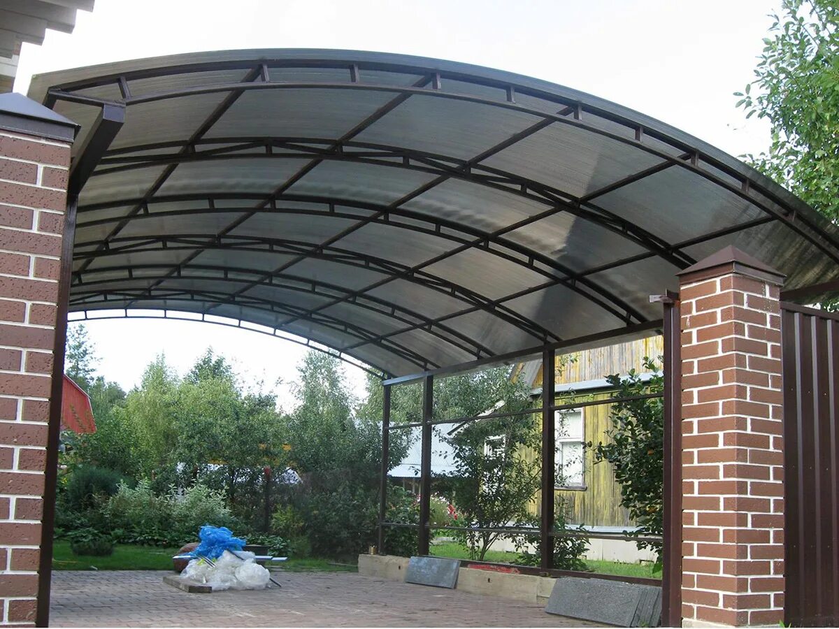поликарбонатный навес. полуарочные навесы. навесы из поликарбаната. навес к дому из поликарбоната. навесы изпликорбоната.