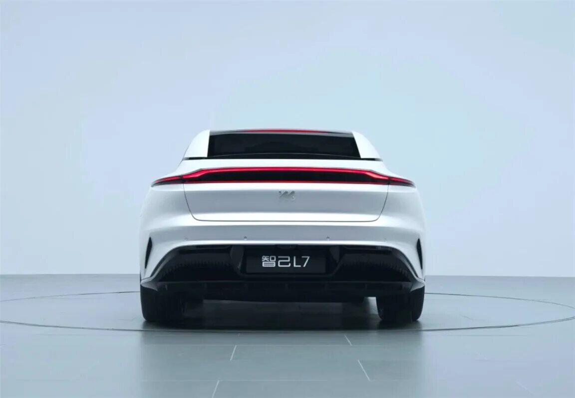 Im l7. Zhiji l7 электрокар. 2025 saic zhiji l7 ev. im l7 электромобиль. zhiji im l7.