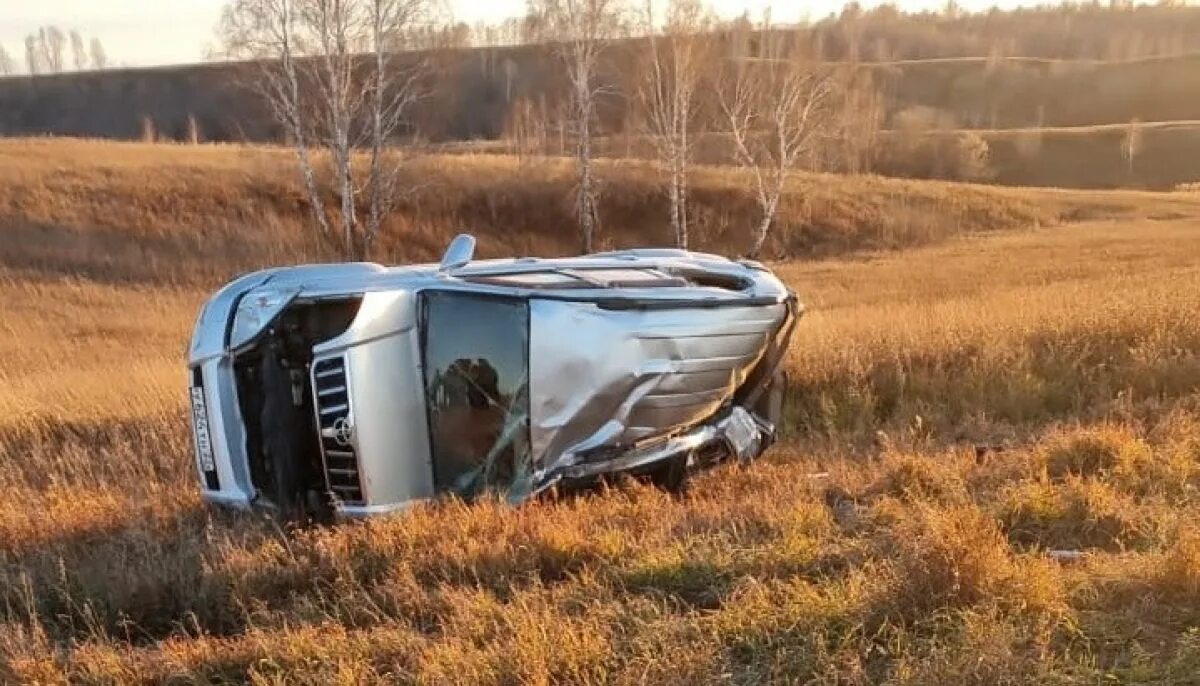 Автомобили в Алтайском крае. Алтайский край ДТП сентябрь около Павловска 2022. Авария в Киприно Алтайского края.