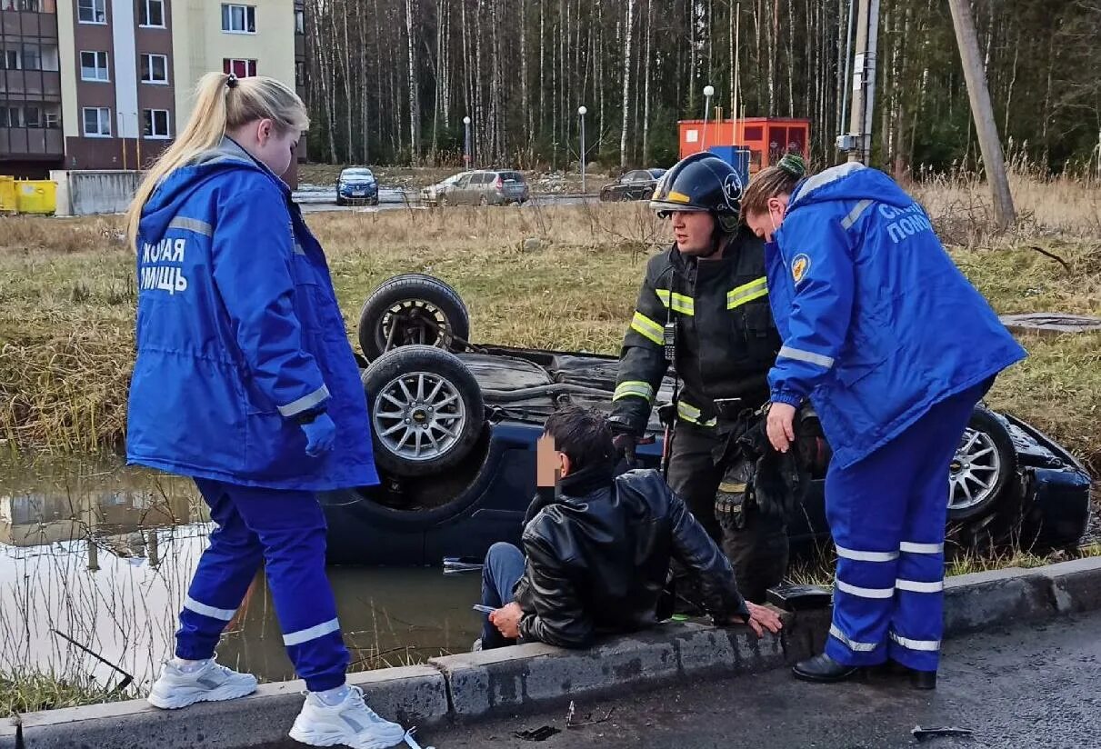 Авария в Сосновом Бору Ленинградской области. ДТП Сосновый Бор 28.03.2022. ДТП Сосновый Бор вчера. Авария в Сосновом Бору вчера.