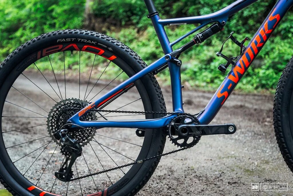 Twentysix. Specialized Epic FSR Comp Carbon 2018. Specialized Epic Comp Carbon. Specialized s works карбон двухподвес. Specialized хардтейл.