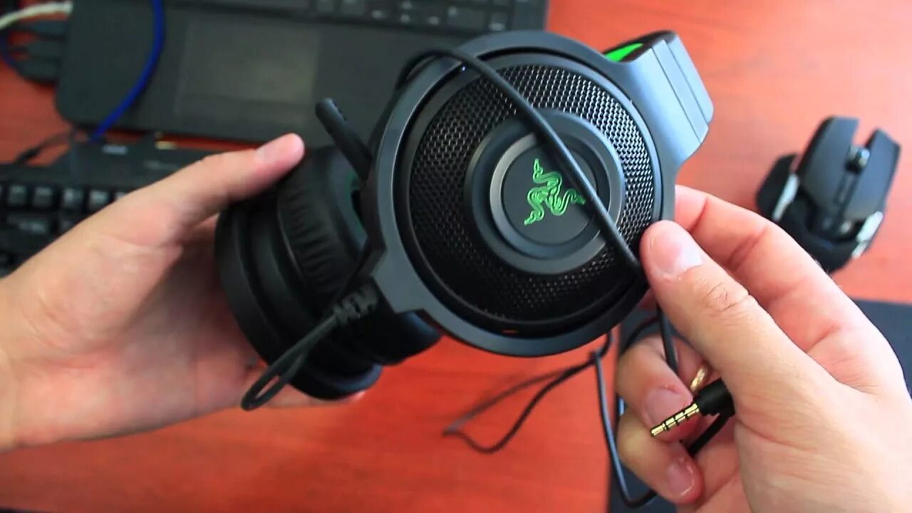 Razer kraken pro болят уши