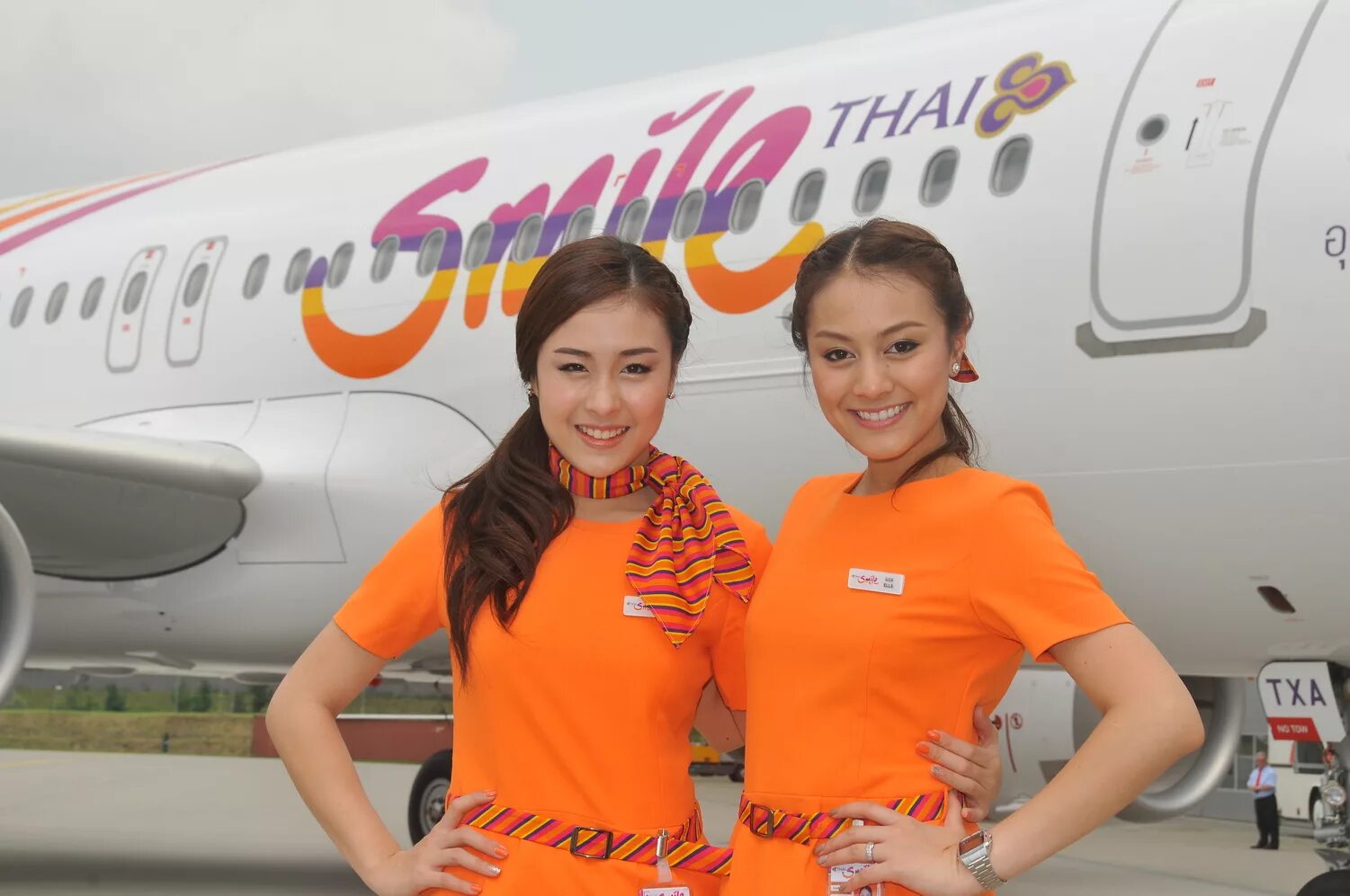 Летим в тайланд 2024. Тай Смайл авиакомпания. Тайские авиалинии Cabin Crew. Thai Airways Thai smile. Самолёт Thai Airways smile.