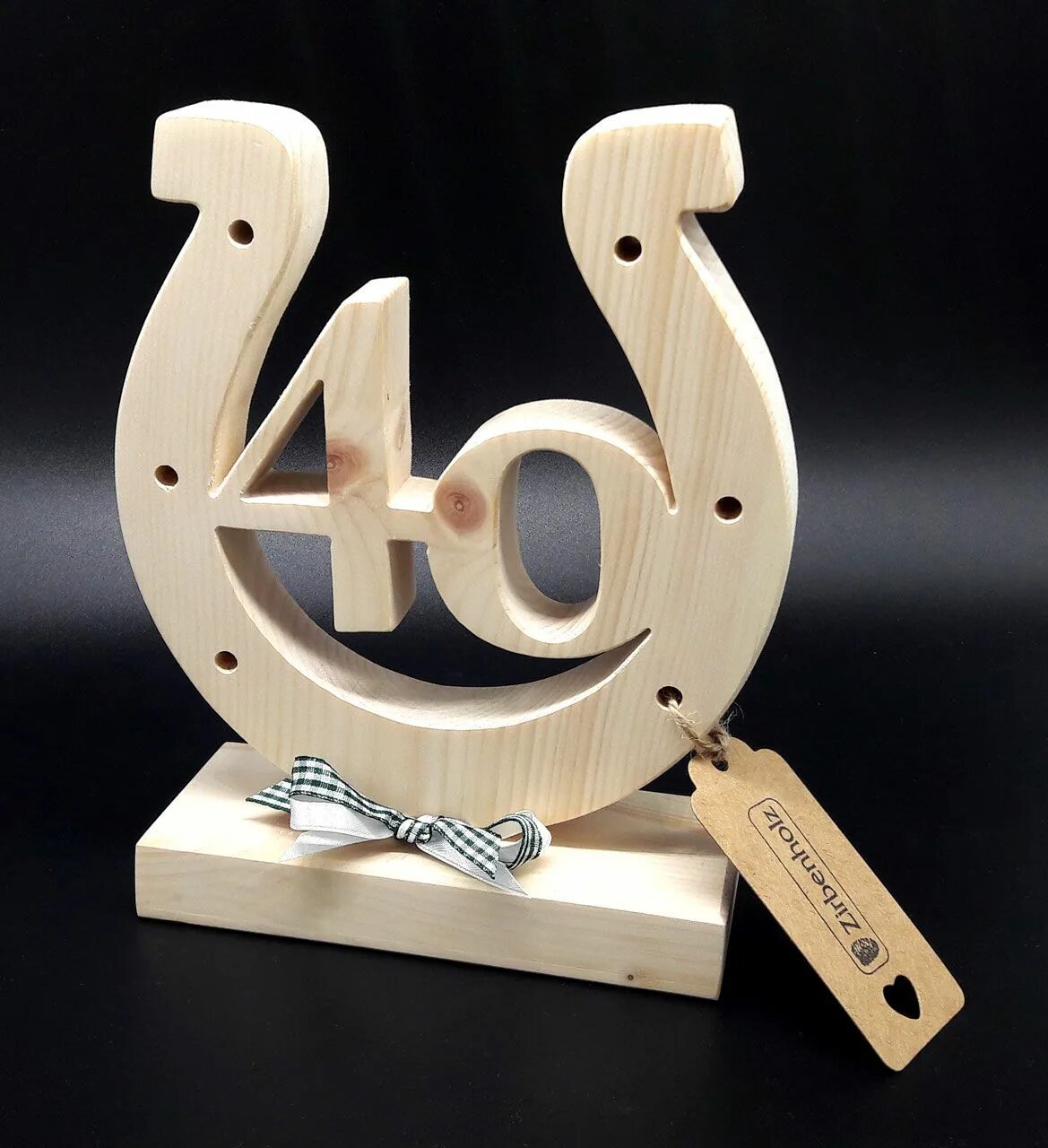 Деревянные сувениры. Сувениры к 14 февраля из фанеры. Подарки из фанеры. Брелок из дерева машина. My hero dad.