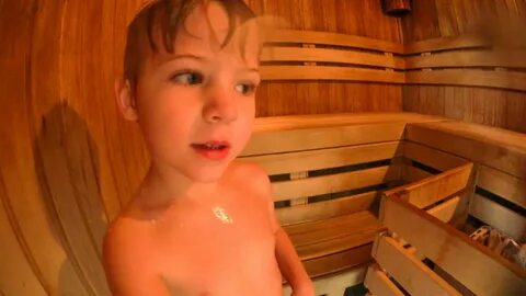 В бане с сыном видео