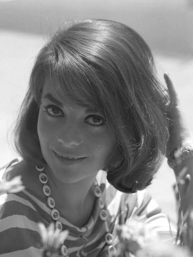 натали вуд ноги. натали вуд 16 лет. труп натали вуд. натали вуд горячие. натали вуд в детстве фото.