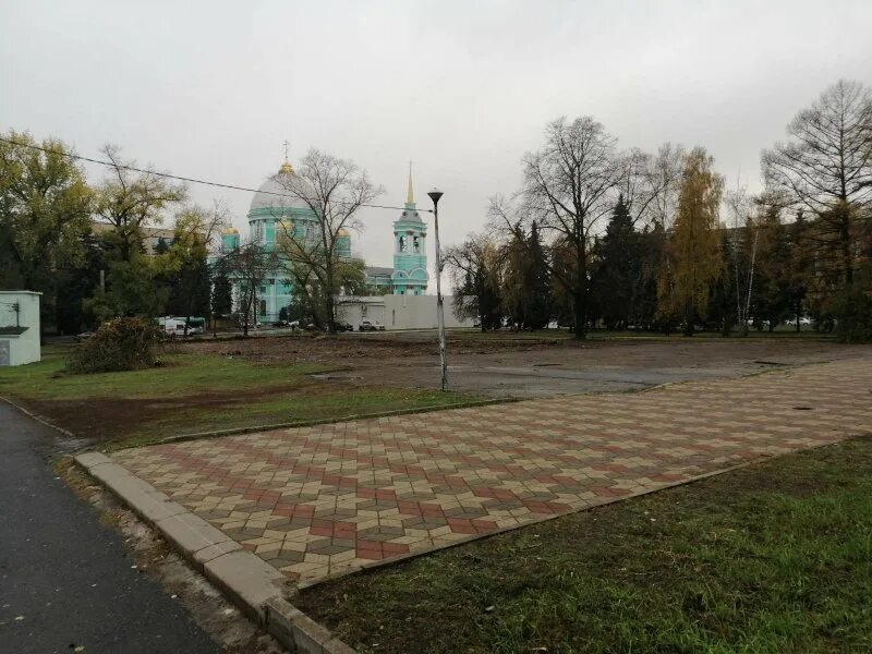 1 мая курск. Первомайский парк летний театр. Парк 1 мая Курск. Летний театр Курск. Первомайский парк Курск.