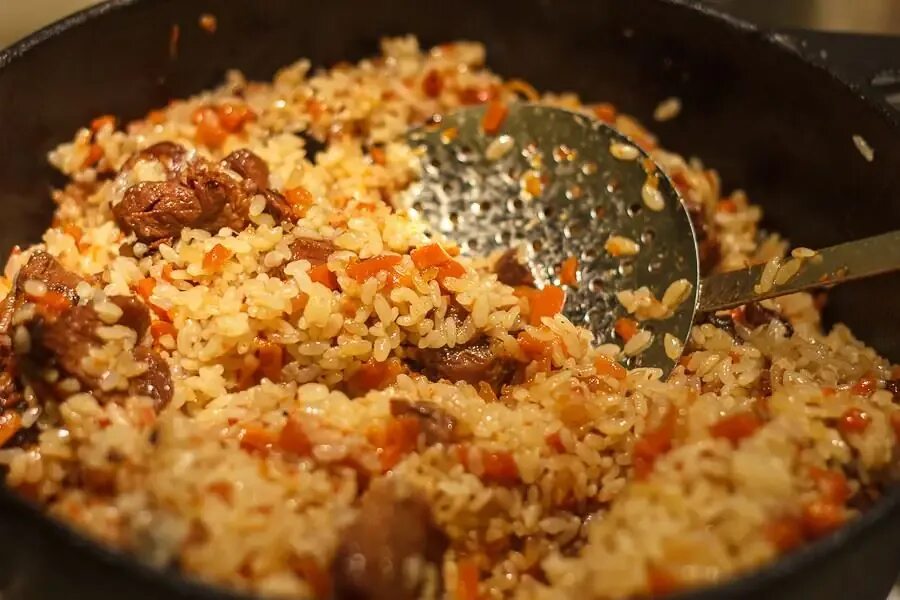 Рецепты приготовления вкусного плова. Домашние плов. Узбекистан плов. Рецепты приготовления вкусного плова. Узбекский плов.