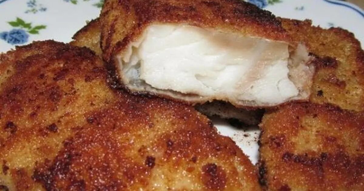 Рыба в панировке. Треска в панировке. Биточки рыбные. Камбала жареная в кляре. Рыбное филе минтая в панировке.